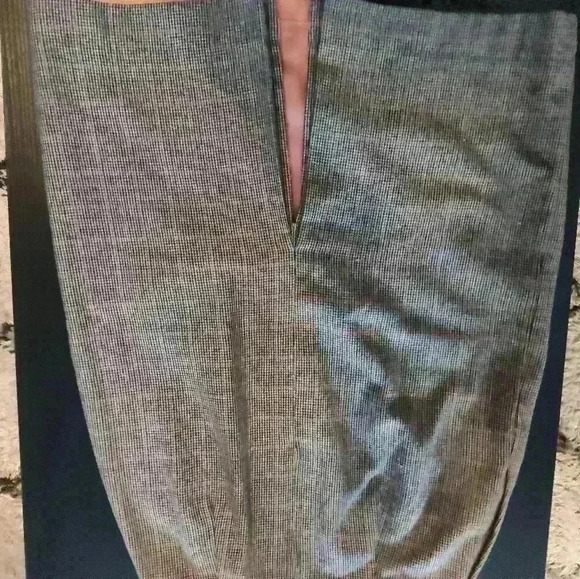 Peabody House | Vintage 60’s/70’s Tweed Midi Pencil Skirt.-1 - Picture 2 of 4